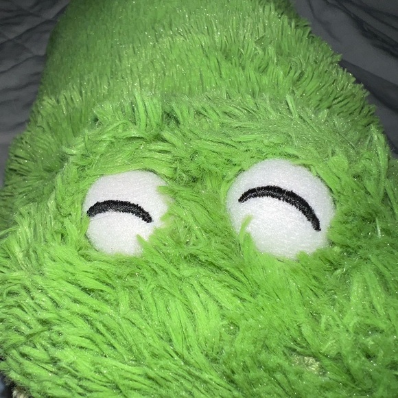 Pillow Pets Friendly Frog Stuffed Animal Plush Toy - Picture 2 of 7